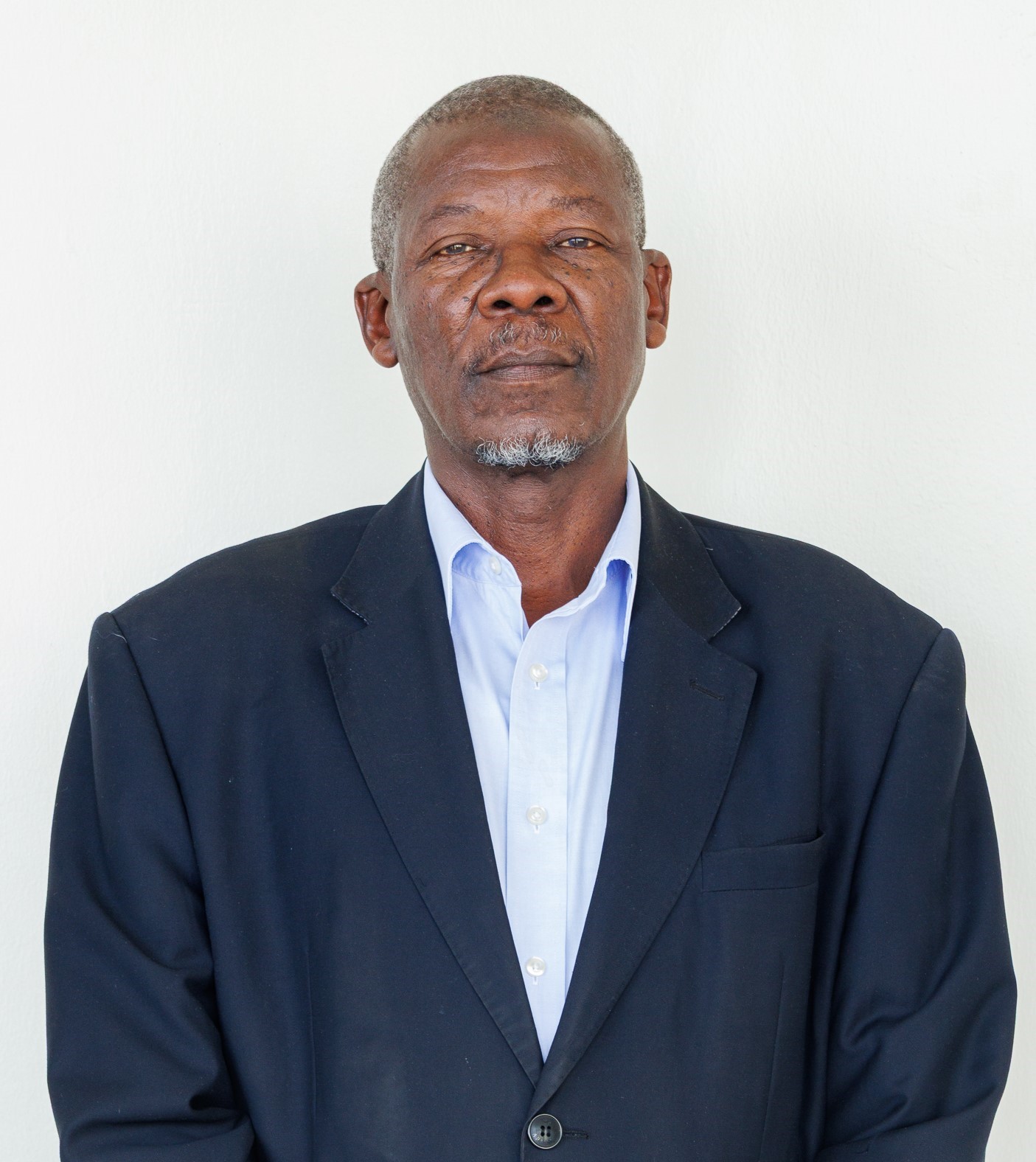 Mr Ibrahim L Bakari